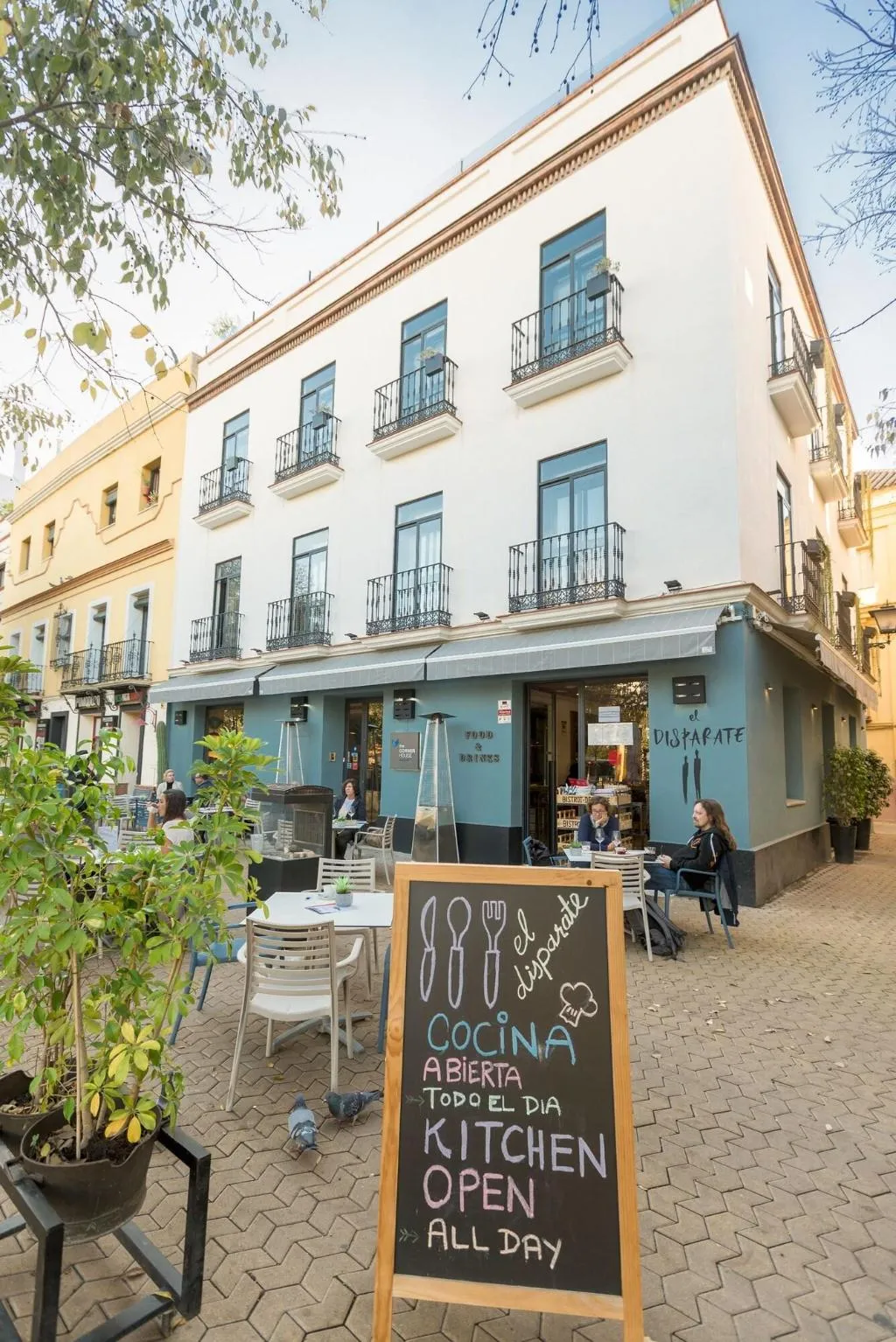 General view, The Corner House, Seville