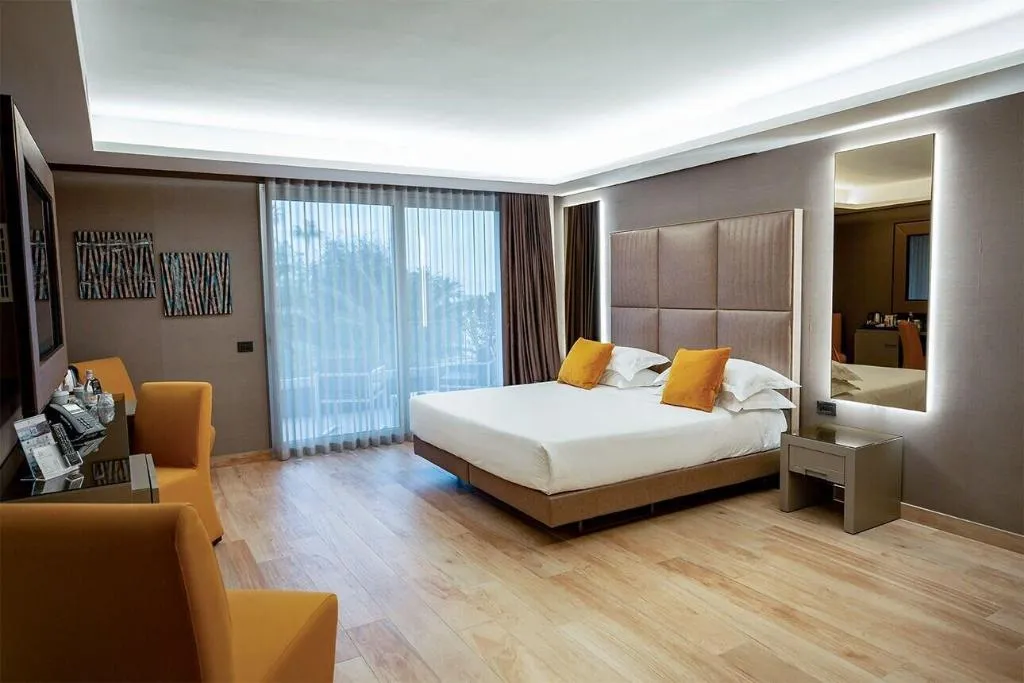 Room, Resort Tre Fontane, Naples