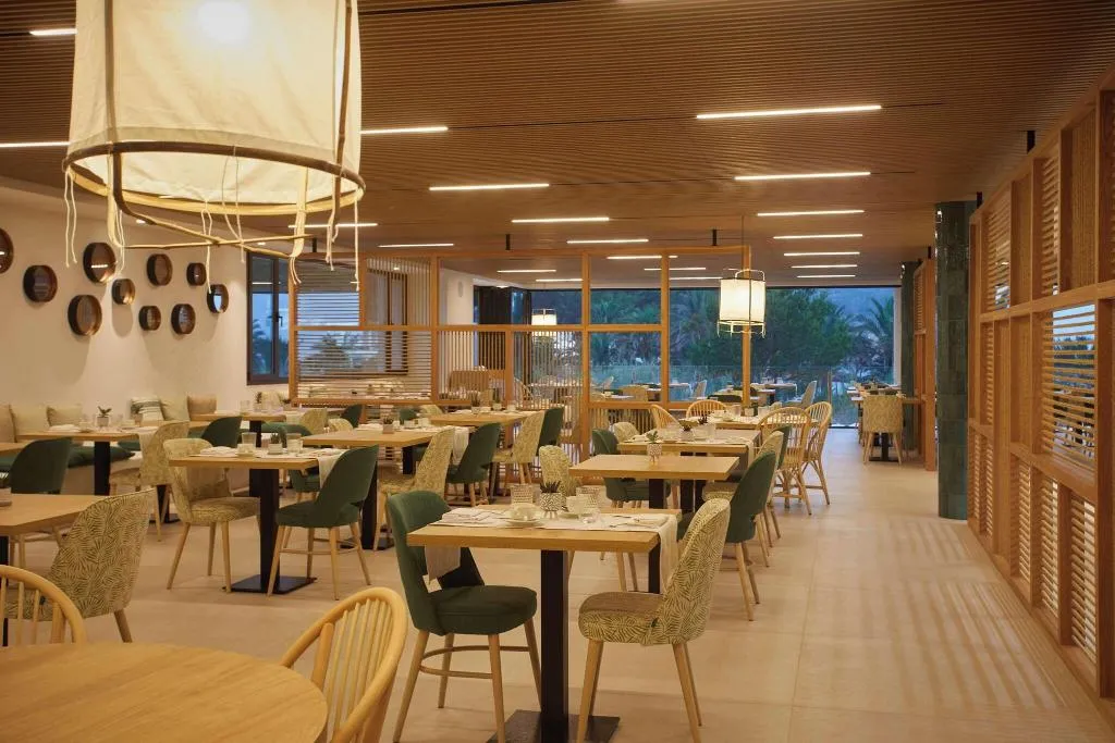 Restaurant, Cala San Miguel Ibiza Res, Curio Colllec by Hilton, Ibiza
