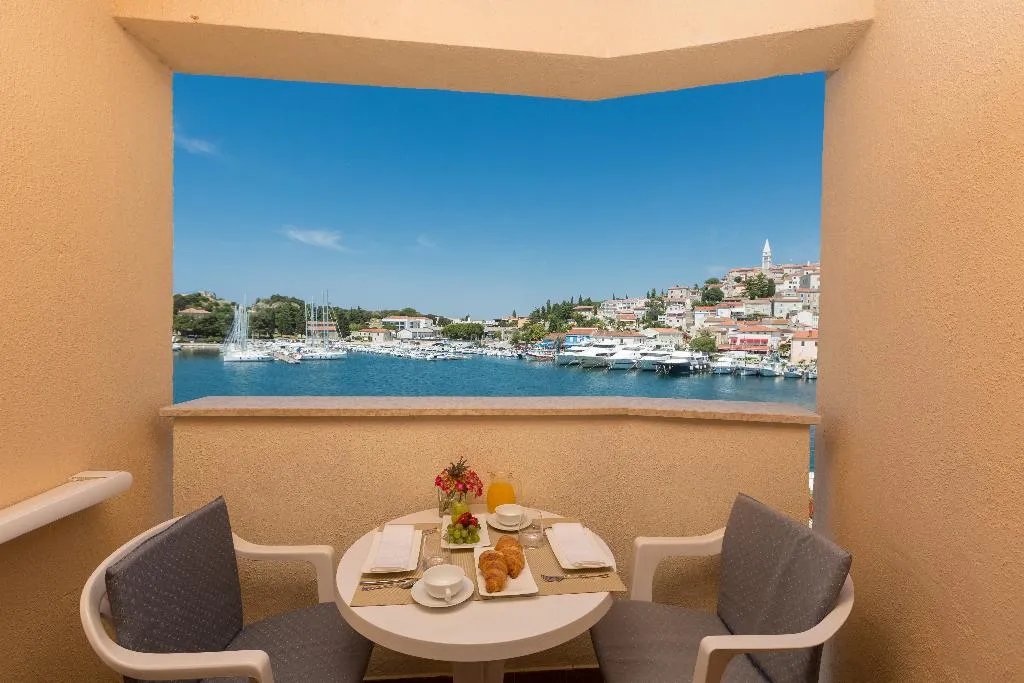 APARTMENT CAPACITY 4 ONE BEDROOM Room, Maistra Select Riva Apartments, Istria