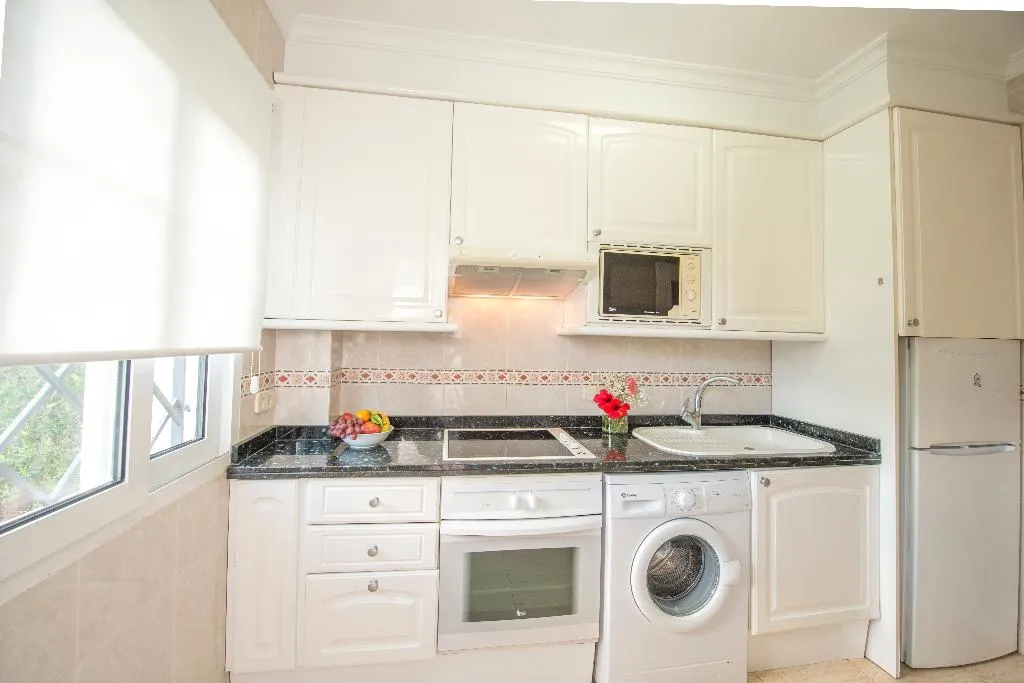 APARTMENT TWO BEDROOMS Room, Ona Village Cala d'Or, Majorca