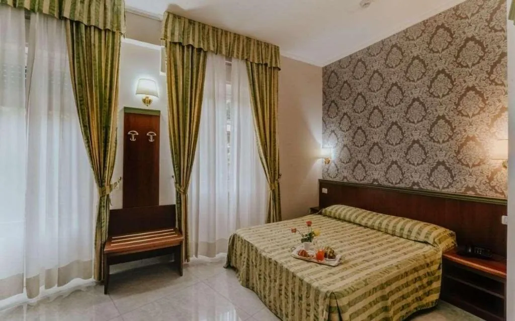 Room, Flora Hotel, Milan