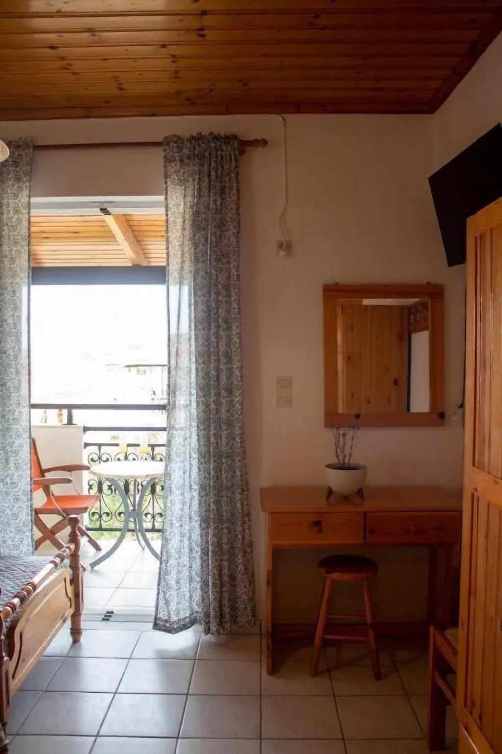 Room, Vaso Alykanas Studios, Zante