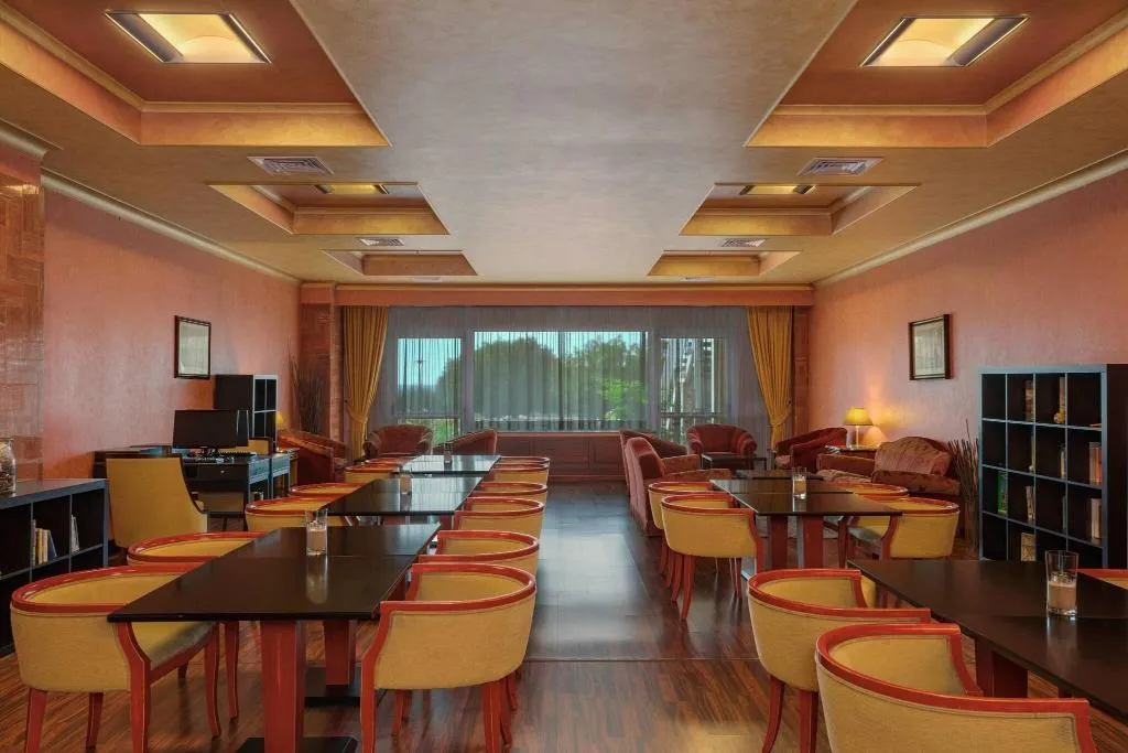 SUITE Presidential Room, Marriott Hotel Rome Park, Rome