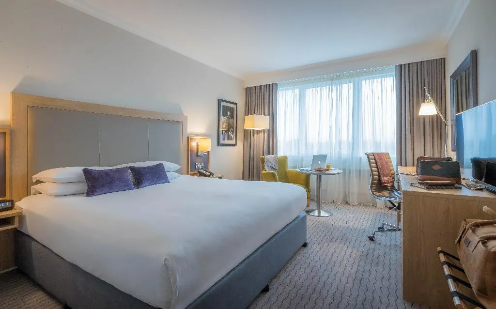 DOUBLE STANDARD Room, Clayton Hotel Burlington Road, Dublin