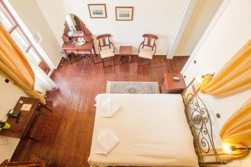 Room, Vilelmine, Crete