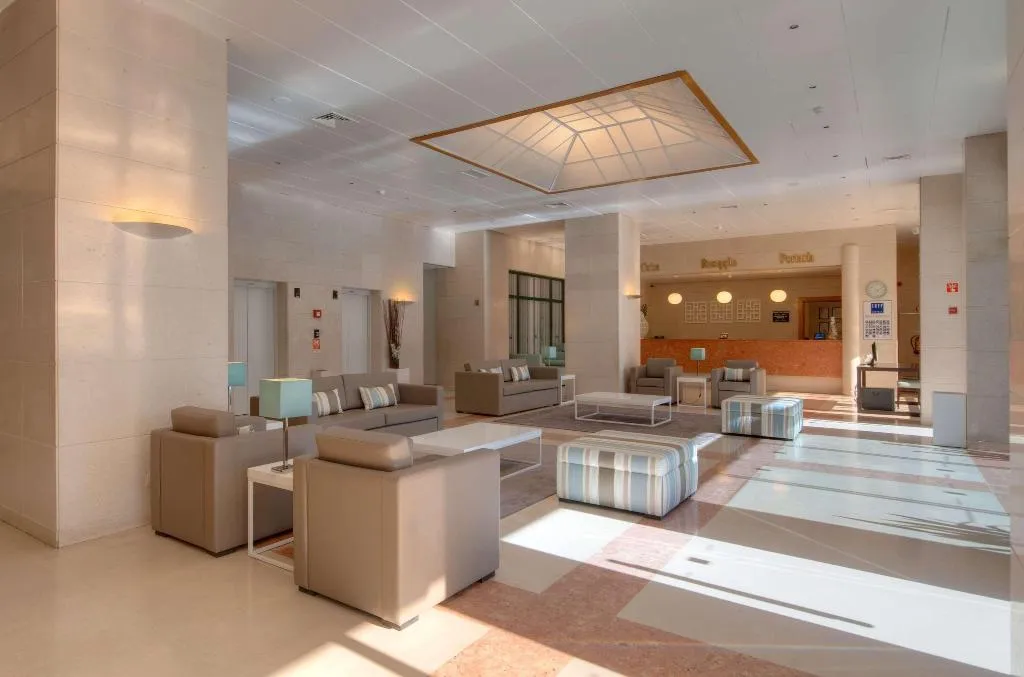 Lobby, TRYP Montijo Parque Hotel, Lisbon