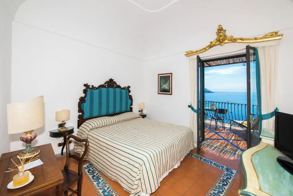 DOUBLE SUPERIOR SEA VIEW Room, Miramare, Naples