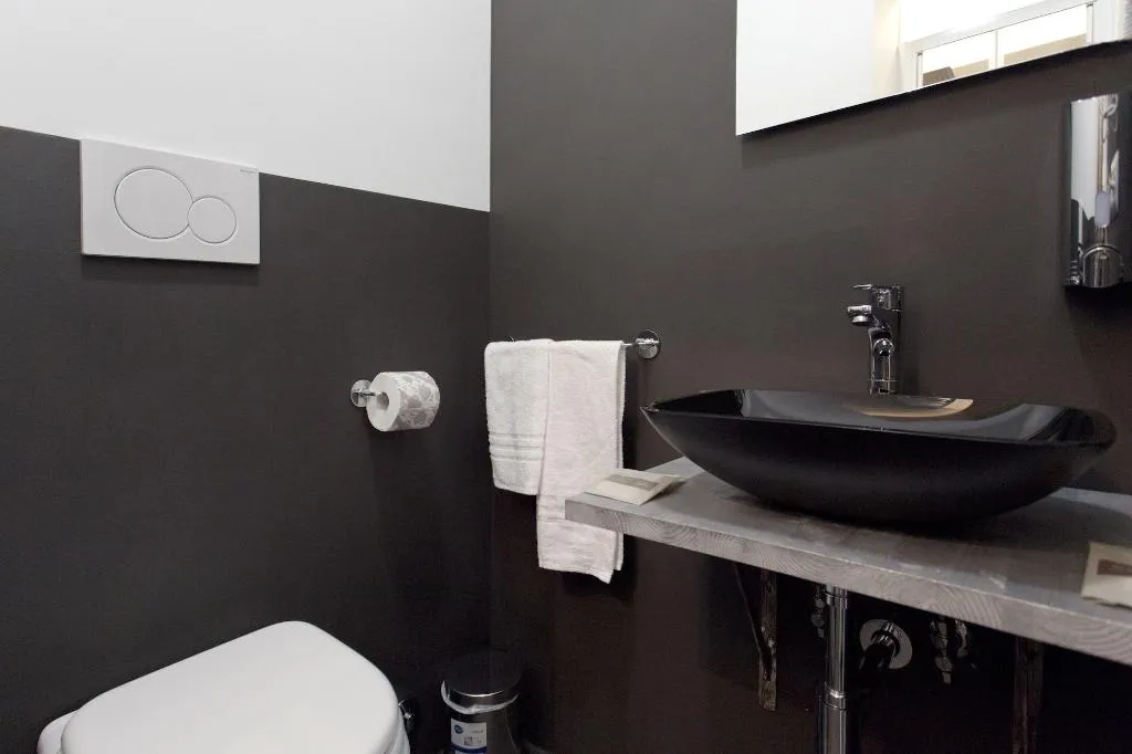 Room, Secret Rhome, Rome