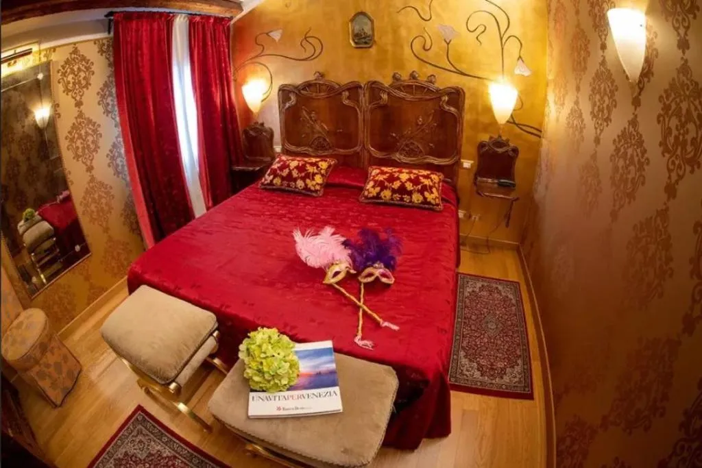 DOUBLE DELUXE Room, Ca' dell'Arte Palace, Venice