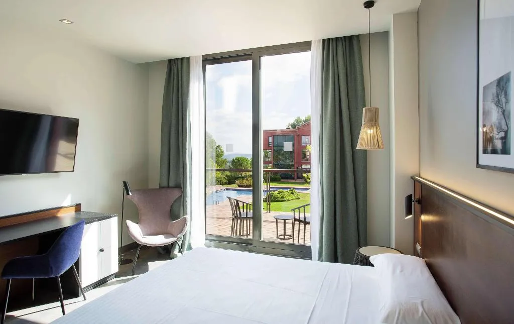 Room, Dolce By Wyndham Barcelona Resort, Barcelona