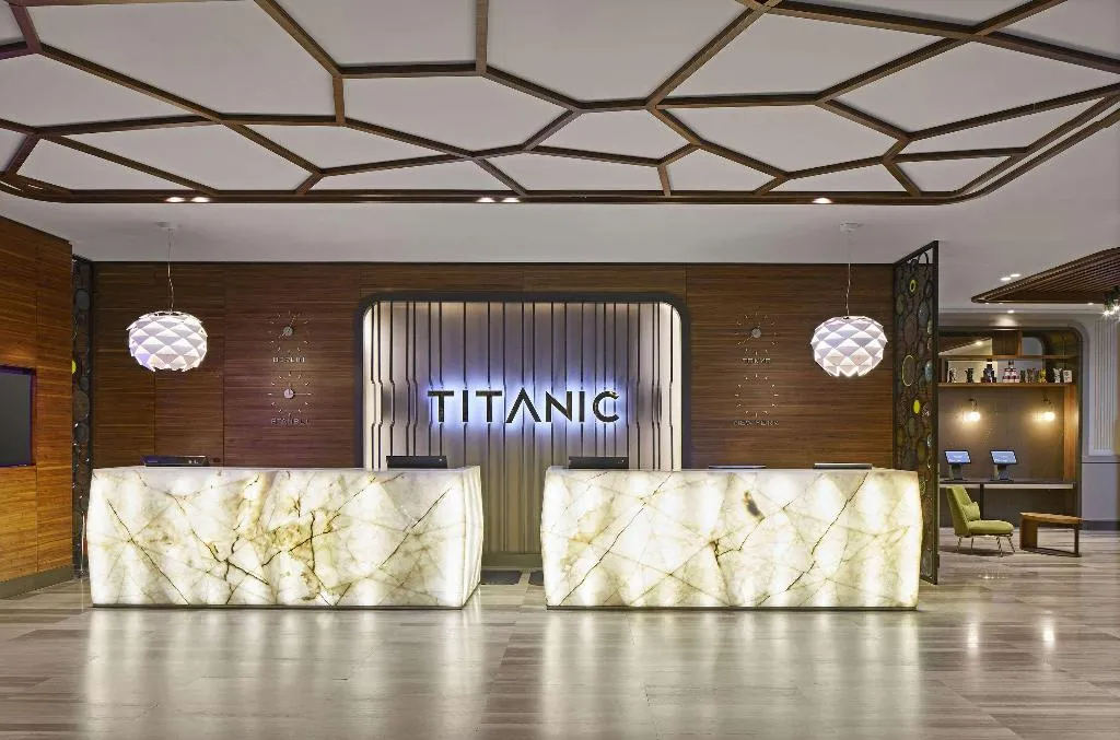 Lobby, Titanic Chaussee Berlin, Berlin