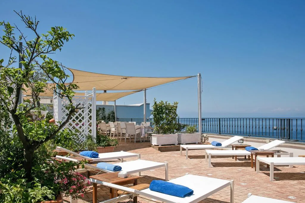 Terrace, Relais Maresca Luxury Small Hotel, Naples