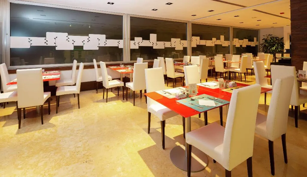 Restaurant, Hilton Garden Inn Rome Claridge, Rome