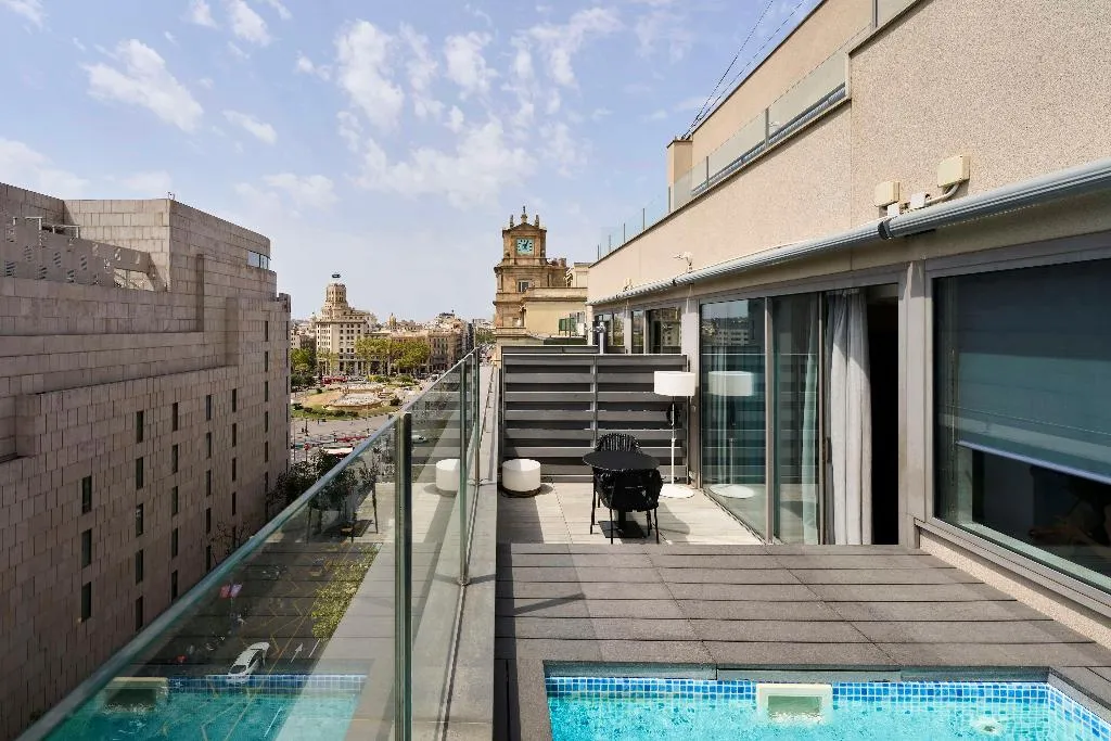 Room, Catalonia Square, Barcelona