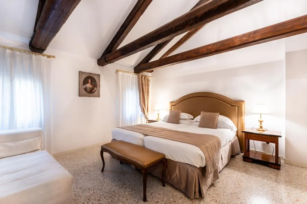 APARTMENT EXECUTIVE TWO BEDROOMS Room, San Teodoro Palace  - Luxury Apartments, Venice
