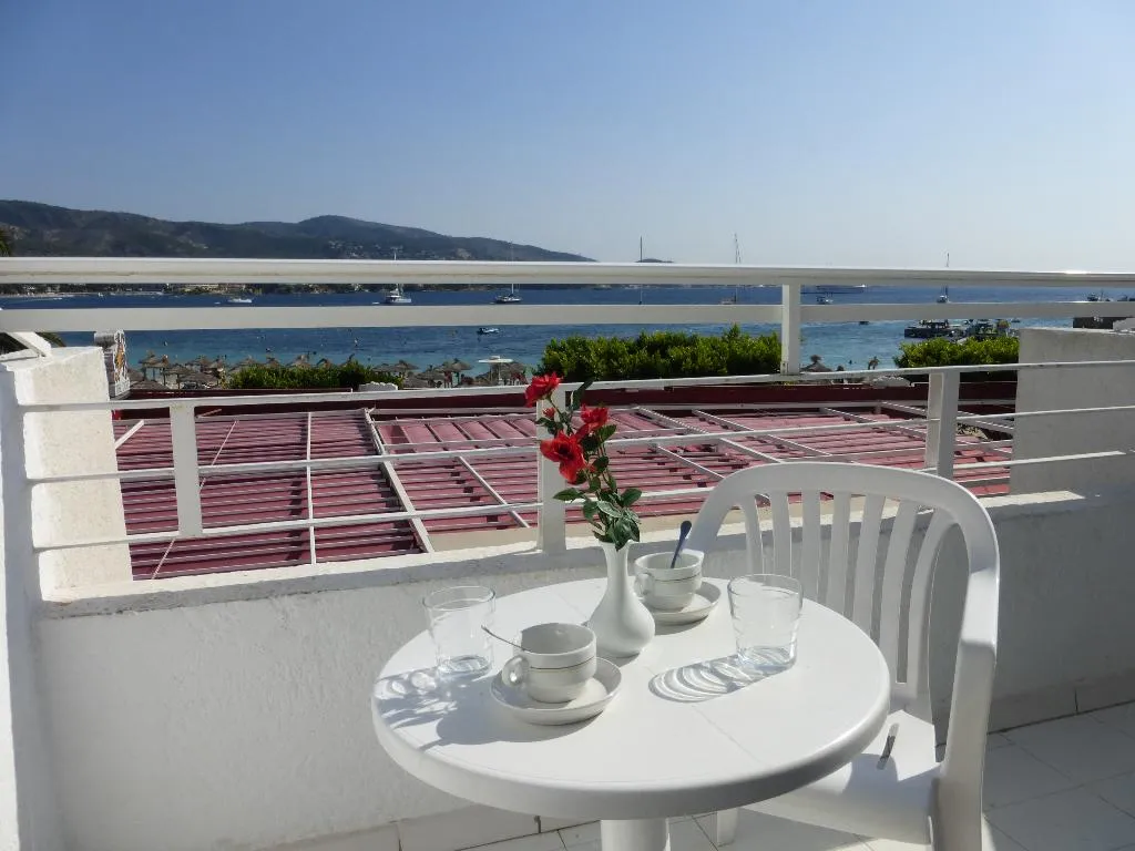 Terrace, Apartamentos Balear Beach, Majorca