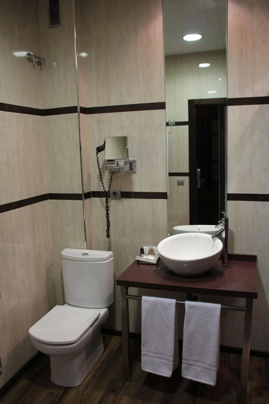 Room, Parque Real, Madrid