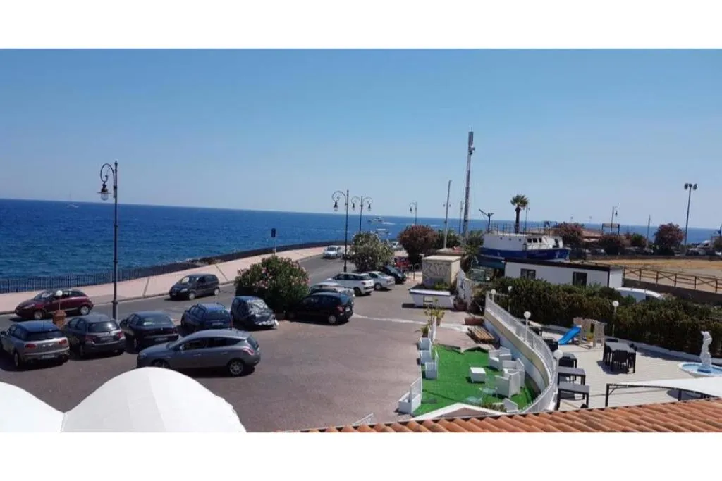 Sports and Entertainment, Porto Azzurro, Taormina