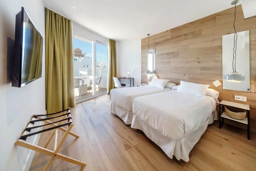 DOUBLE SINGLE USE PARTIAL SEA VIEW Room, HM Gran Fiesta, Majorca