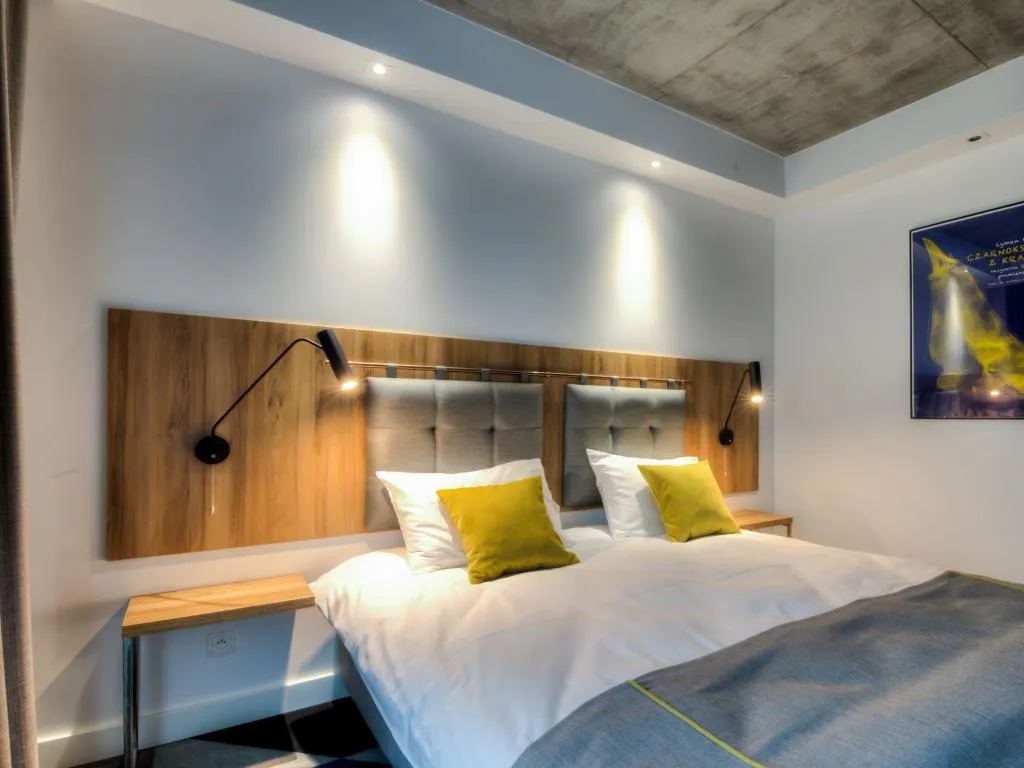 Room, Lwowska1, Krakow