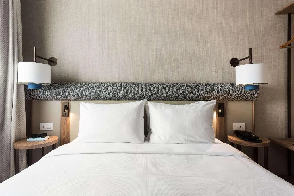 DOUBLE GUEST ROOM QUEEN BED Room, Ambasciatori Hotel Venice Mestre, Tapestry Collec, Venice