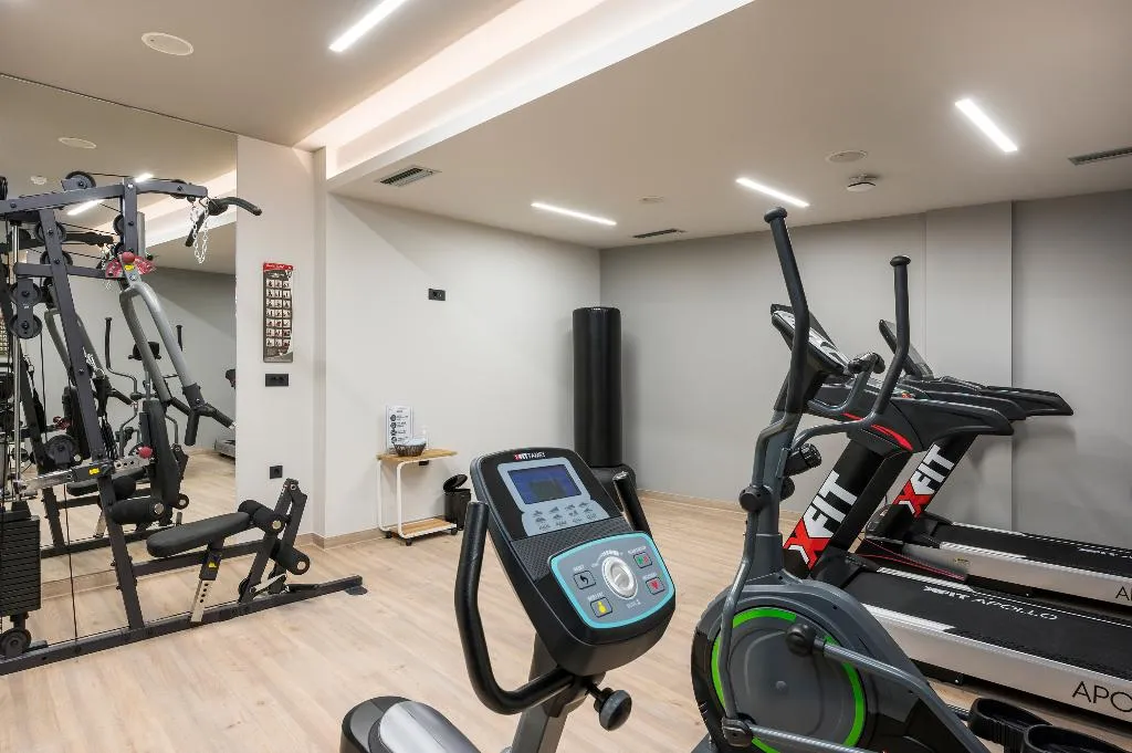 Sports and Entertainment, Hyperion City Hotel, Crete