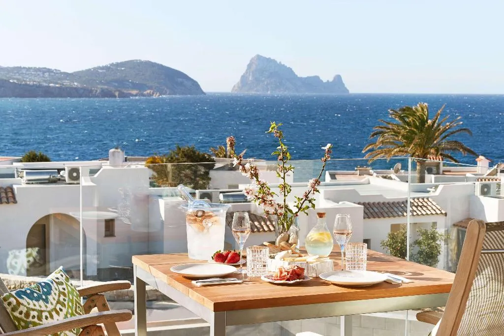 Room, Club Calimera Delfin Playa, Ibiza