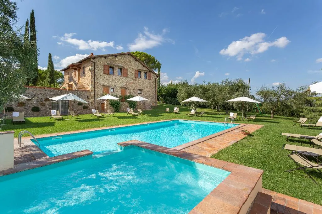 Pool, Fattoria Querceto, Florence