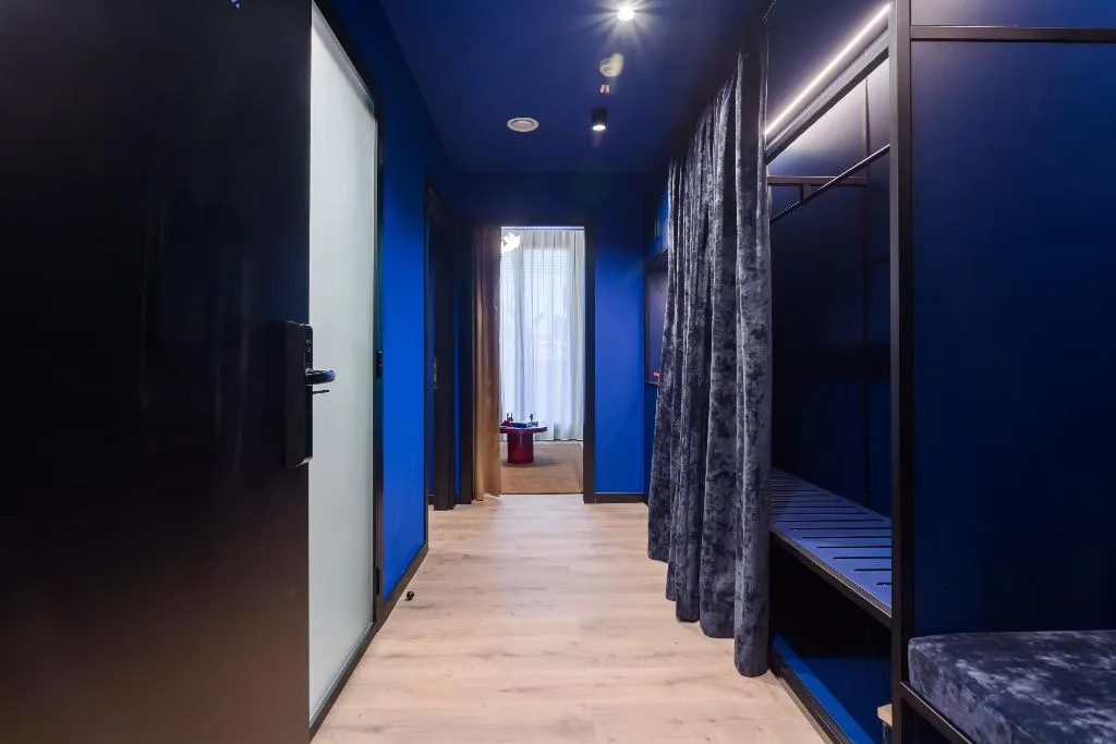 SUITE ONE BED Room, CX Naples Centrale, Naples