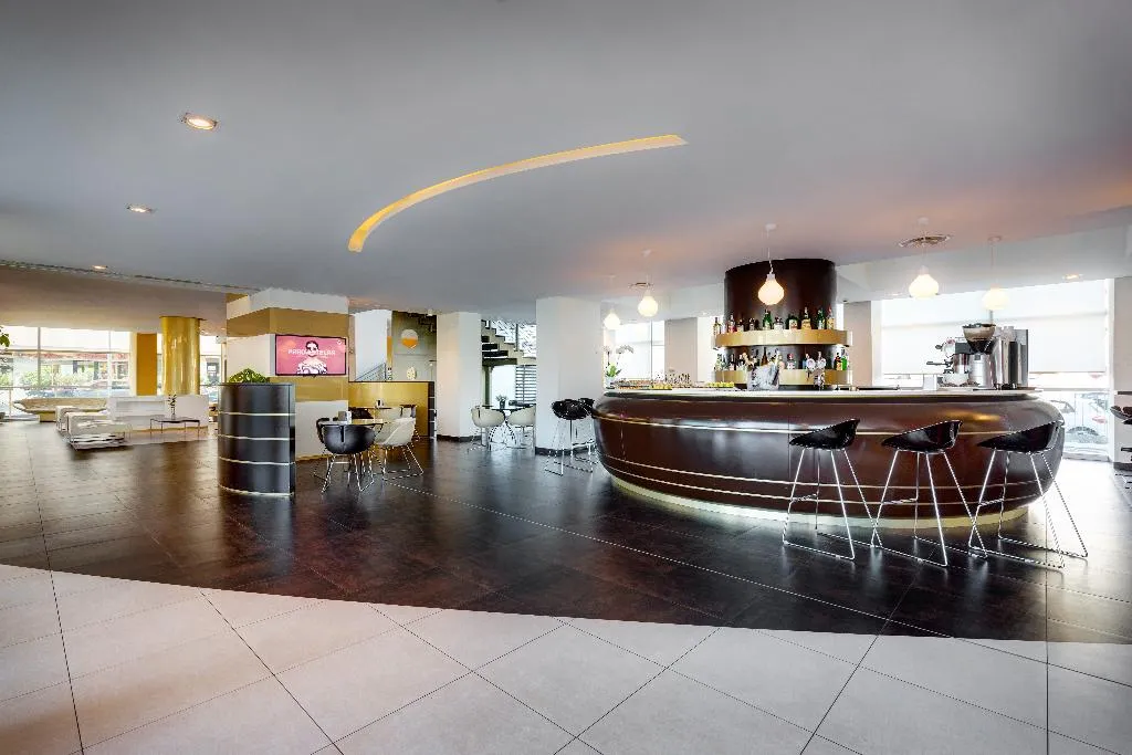 Bar, iH Hotels Roma Z3, Rome