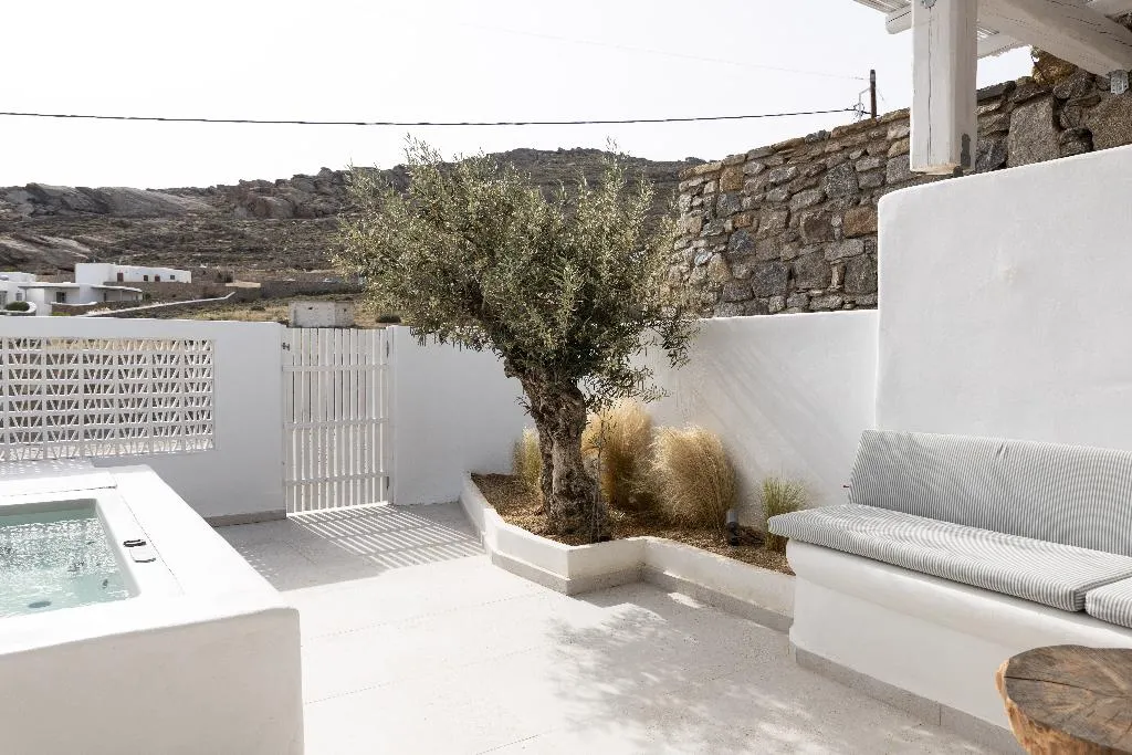 APARTMENT WITH JACUZZI Room, Senses Luxury Villas & Suites, Mykonos