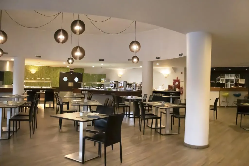 Restaurant, Luna Miramar Club, Algarve