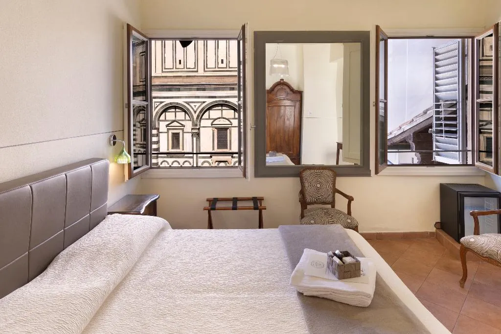 Double or Twin SUPERIOR CITY VIEW Room, Soggiorno Battistero, Florence