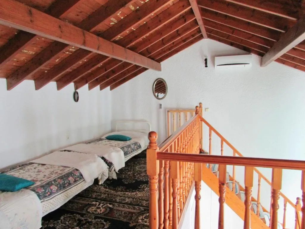 Room, Castellino Studios, Rhodes