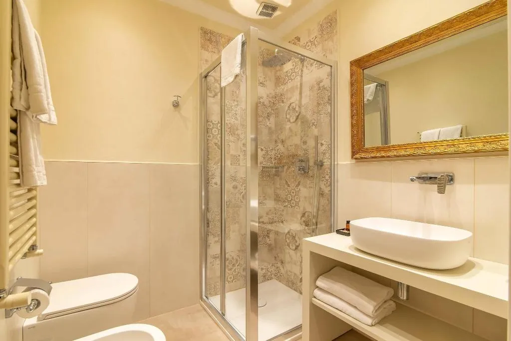 TRIPLE STANDARD Room, Porta Faenza, Florence