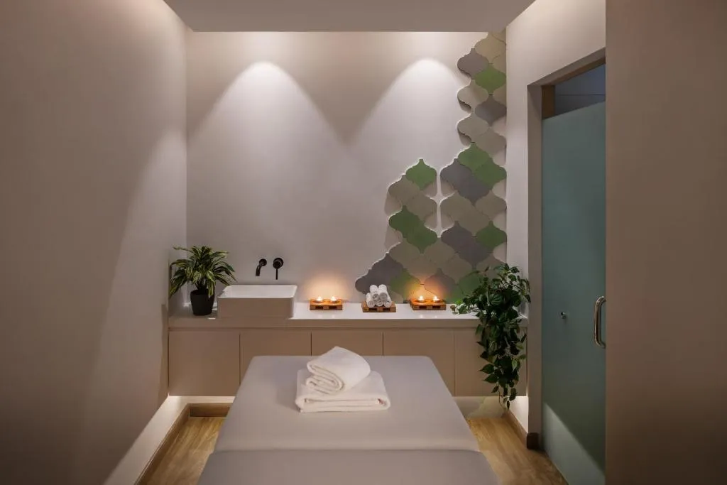 Double or Twin STANDARD Room, The Manor by JA, Dubai