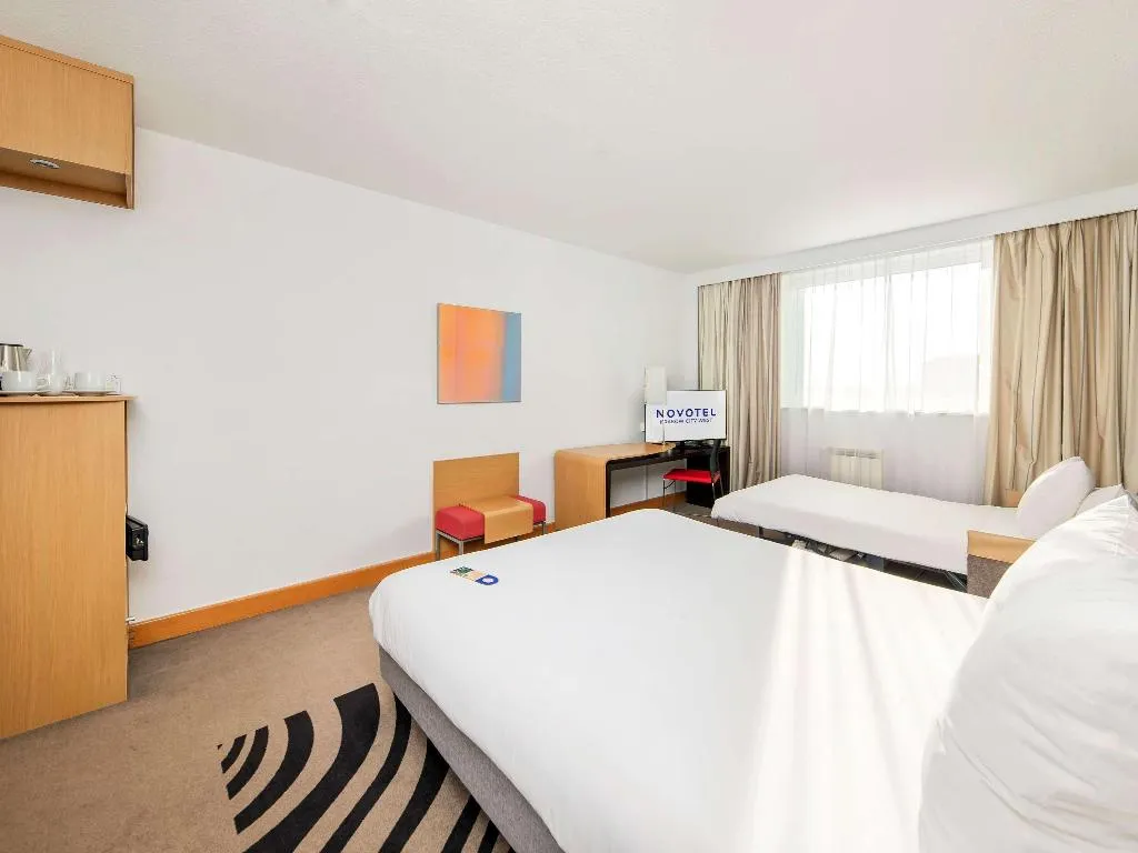 DOUBLE SUPERIOR Room, Novotel Krakow City West, Krakow