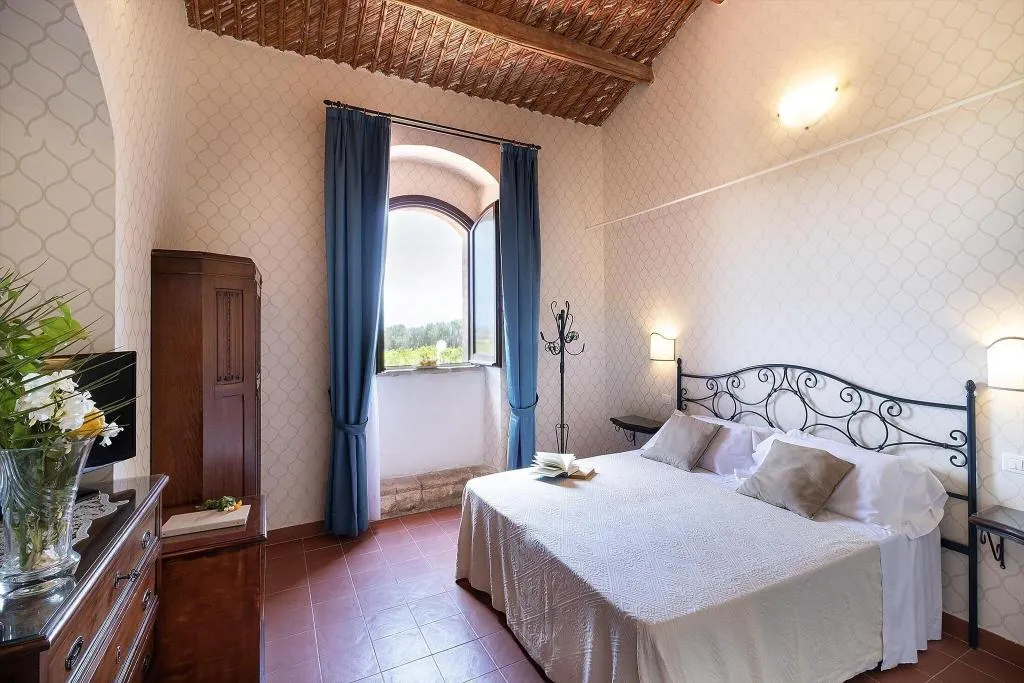 Room, Relais Villa Favorita Noto, Catania
