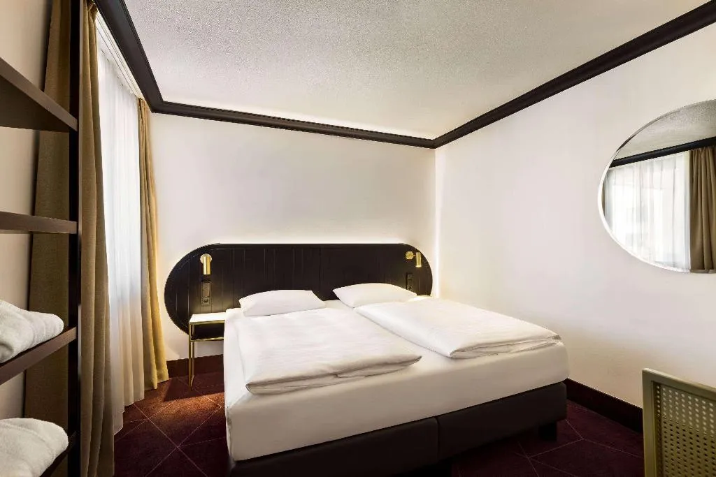 SUITE STANDARD Room, Vienna House by Wyndham Diplomat Prague, Prague