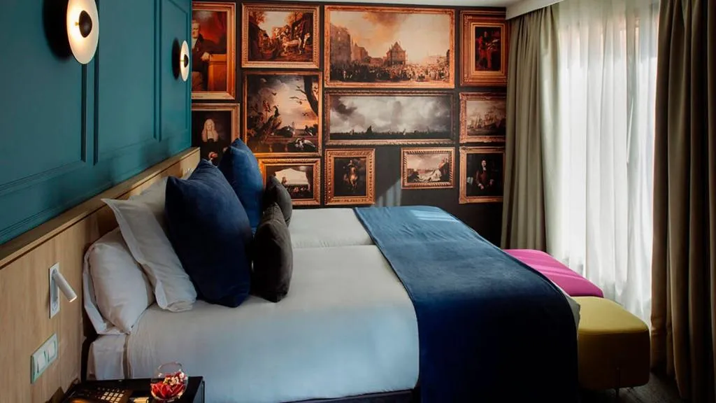 JUNIOR SUITE CAPACITY 1 Room, Mirador de Chamartin, Madrid
