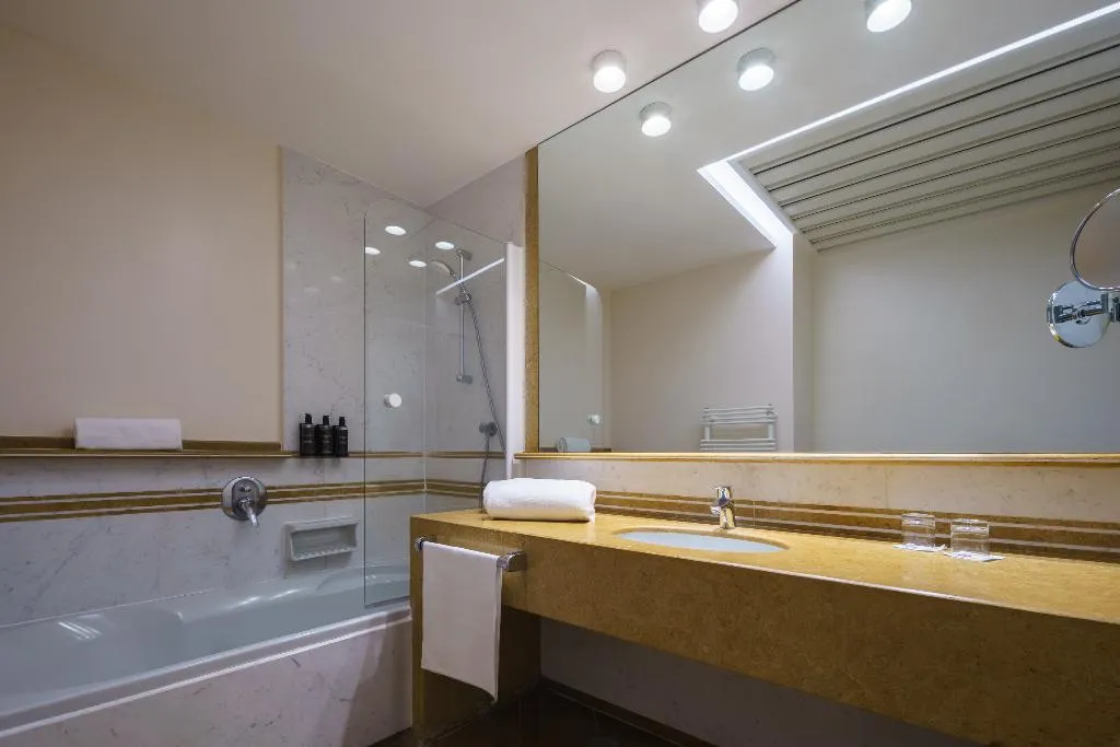 DOUBLE SUPERIOR Room, Exe Majestic, Naples