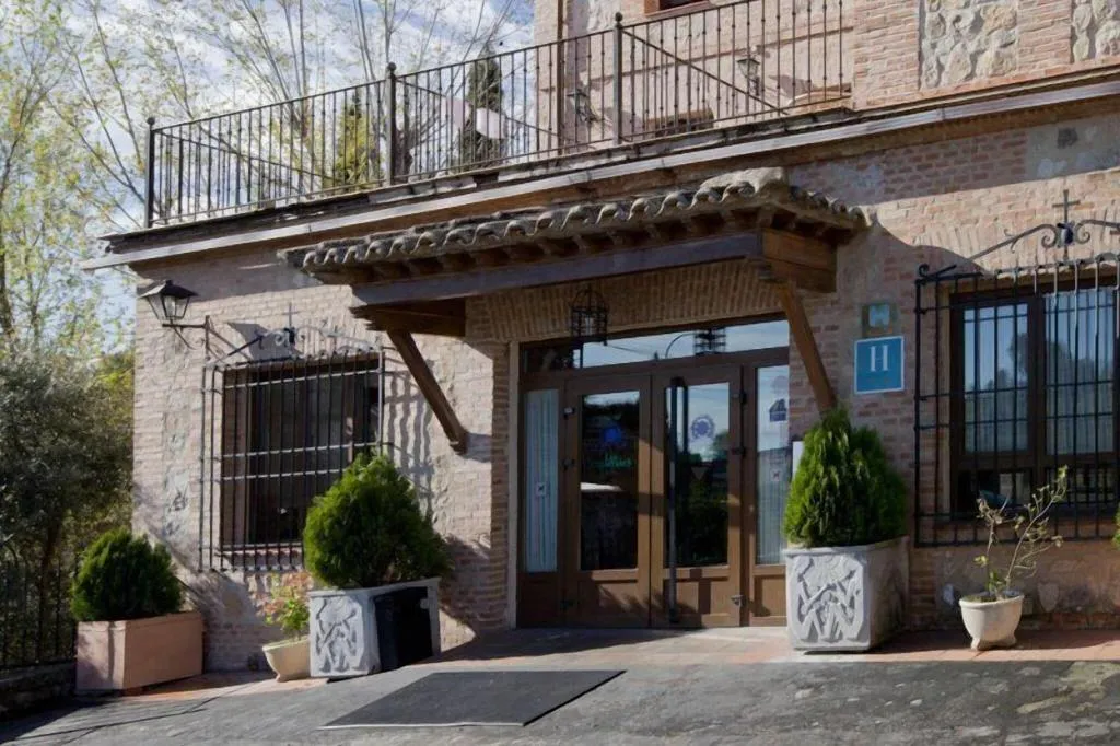General view, Los Cigarrales, Madrid