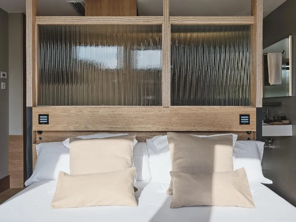 Room, Qgat Suites & Events, Barcelona