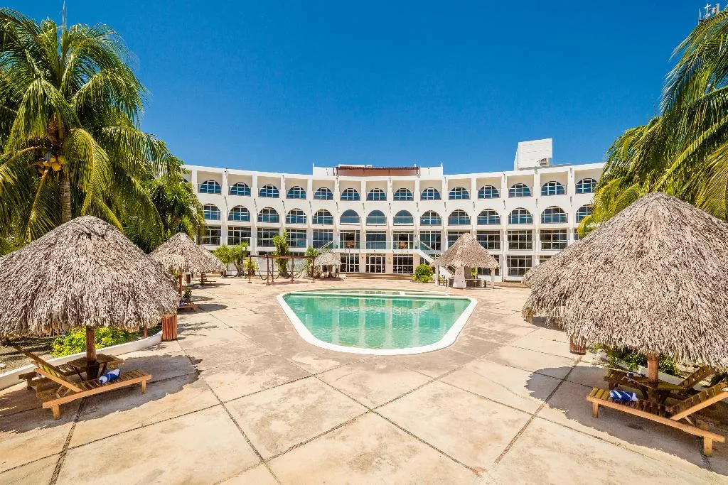 Pool, Uxmal Resort Maya, Cancun Area