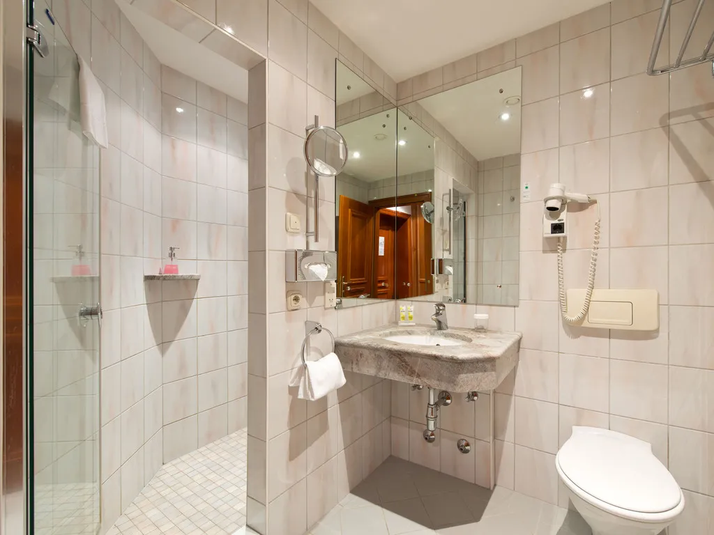 DOUBLE STANDARD Room, ACHAT Hotel Salzburg Zum Hirschen, Salzburg