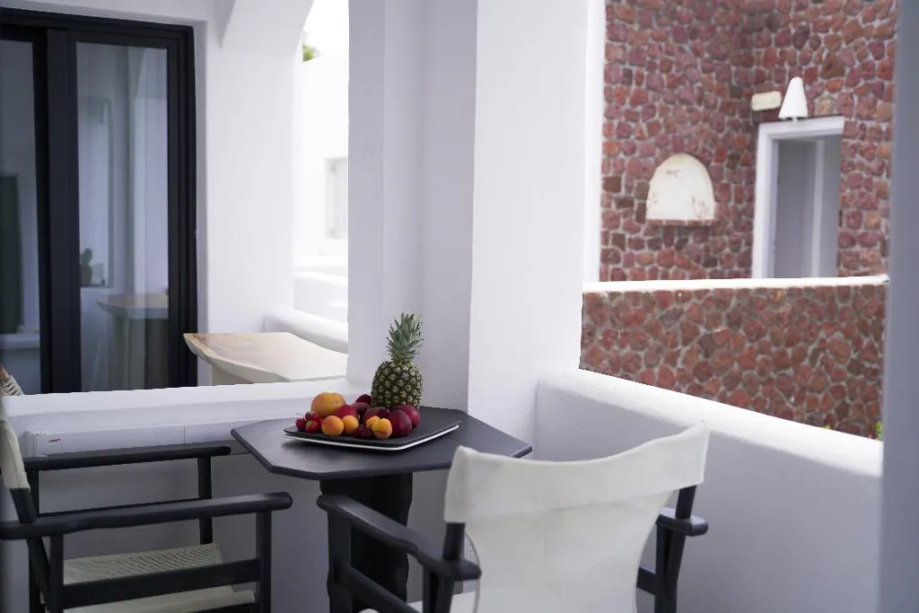 Double or Twin DELUXE Room, King'S Suites, Santorini
