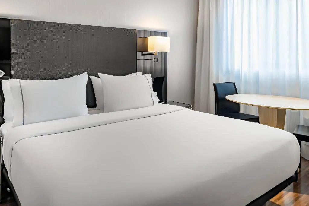 Room, AC Madrid Feria, Madrid