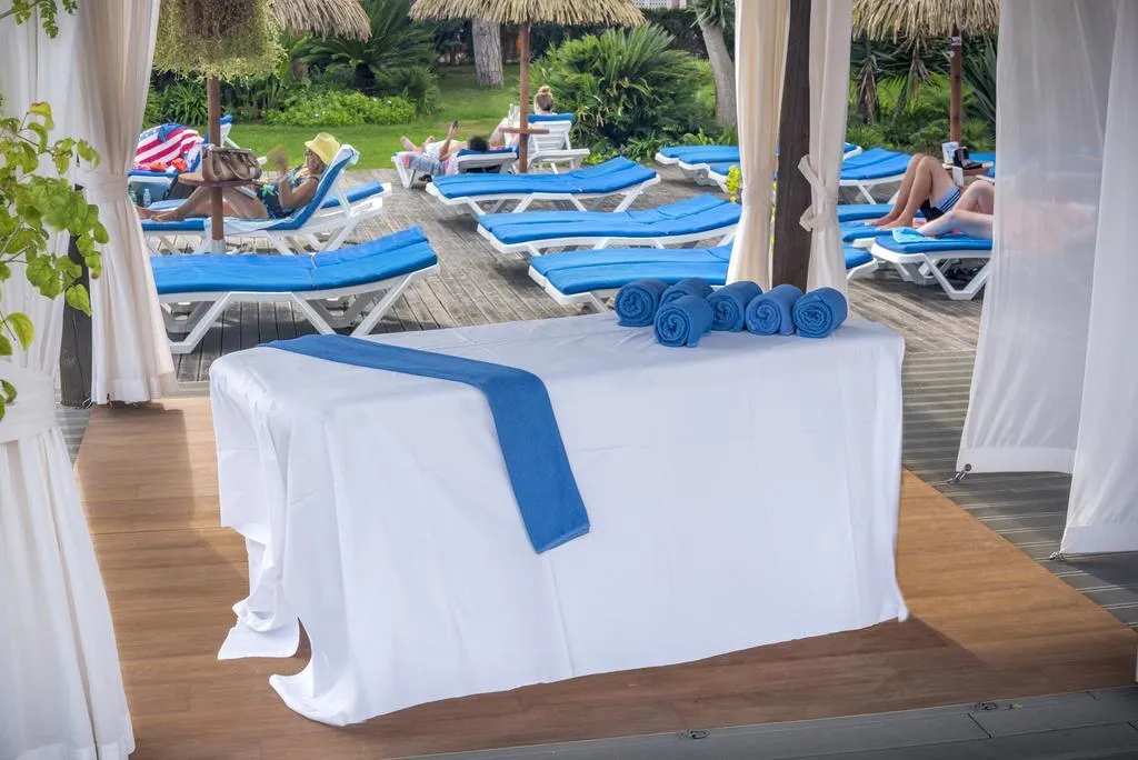 Sports and Entertainment, Tahiti Playa Hotel & Suites, Costa Brava