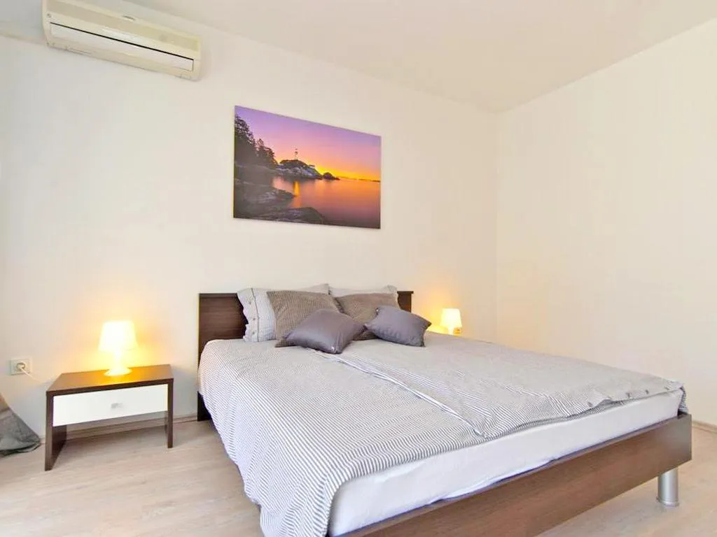 APARTMENT CAPACITY 4 Room, Apartments Miljenko, Istria